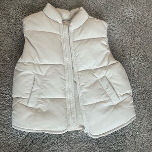 White puffer coat from Zara